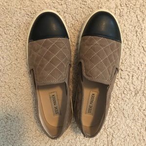 Steve Madden slip ons